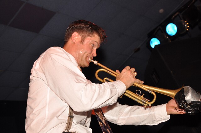 min 2009 11 21 riot 412